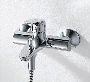 Смеситель для ванны с душем Bravat Drop F64898C-B